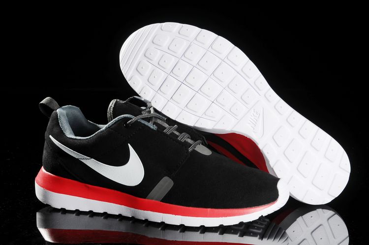Nike Rosherun Nm 3m Fur Whtie Rouge Noir Nouvelles Chaussures